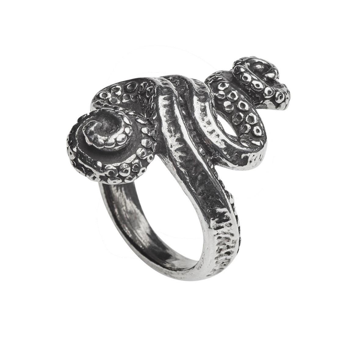 Close-up of the Kraken-Ring showing detailed squid tentacles wrapping around the finger in gothic pewter design.